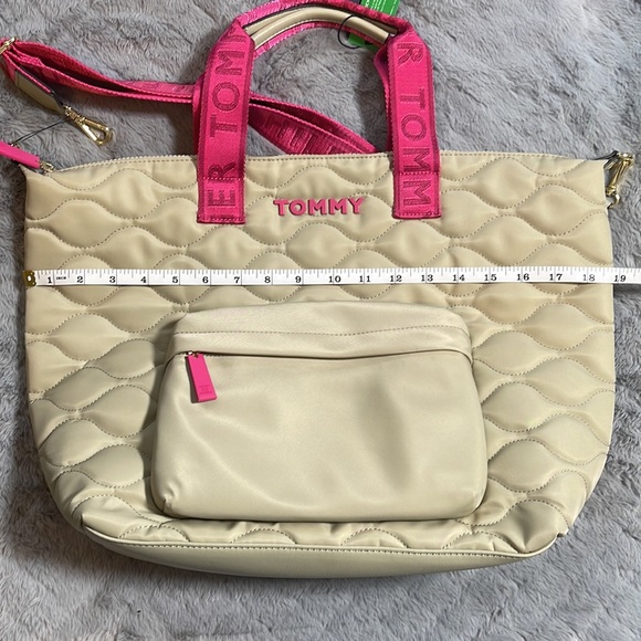 Tommy Hilfiger Tote - Picture 3 of 8